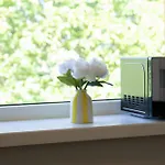 Cozy With Self Check-in & Free Parking