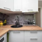 Cozy With Self Check-in & Free Parking Apartman *