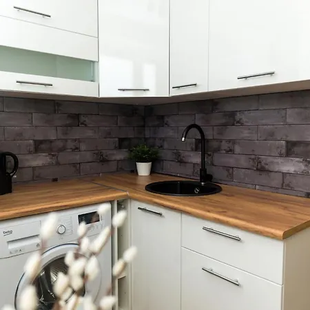 Apartment Cozy With Self Check-in & Free Parking