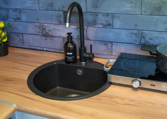 Cozy With Self Check-in & Free Parking Apartament *