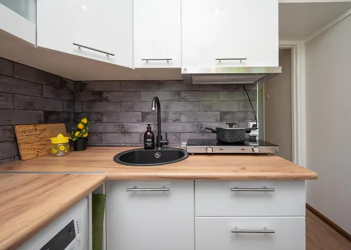 Cozy With Self Check-in & Free Parking Apartament *