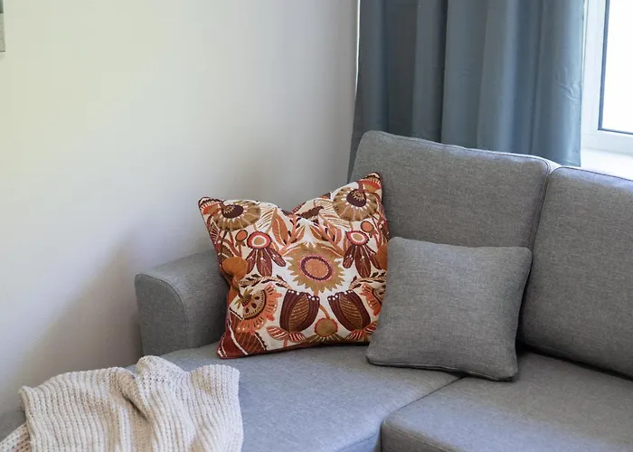 Cozy With Self Check-in & Free Parking Apartament *